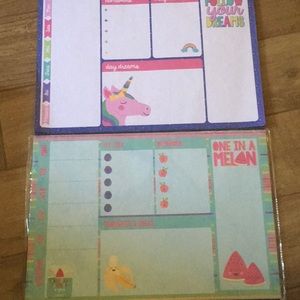 Tear-off Weekly Desk Pad Planners ($5 when added to bundle)